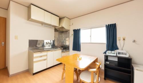 Delux Twin - Smoking