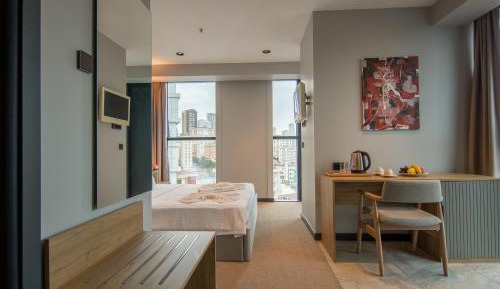 Suite with City View