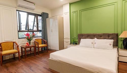 Queen Room with Garden View