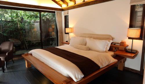 Deluxe Double Room with Bath