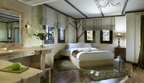 Honeymoon Suite Mountain View