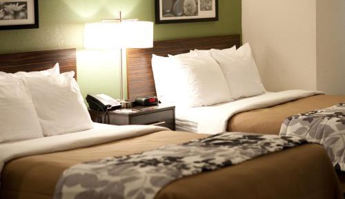 Double Room with Two Double Beds - Non-Smoking - Accessible