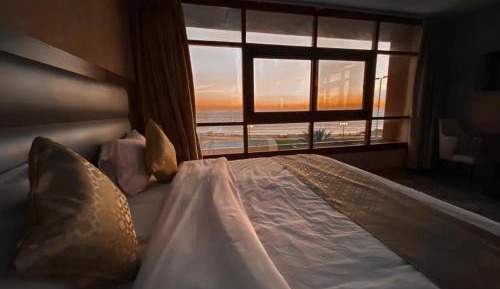 Queen Suite with Sea View