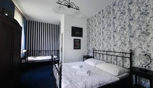 Suite with Garden View