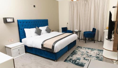 Deluxe King Room