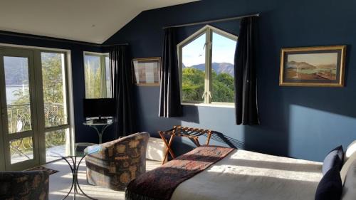 Deluxe Double Room with Balcony and Sea View