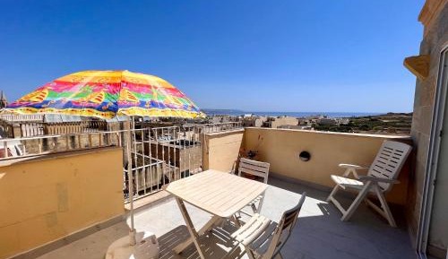 Deluxe Double Room with Balcony and Sea View