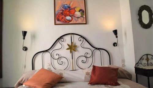 Apartment with Mountain View