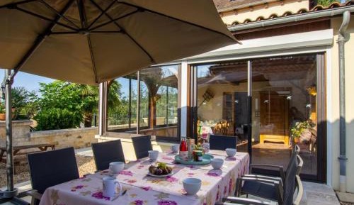 Holiday Home (4 Adults)