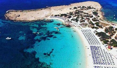BeachFit Padel Wellness Room, Private Beach