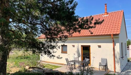 Apartment with Garden View