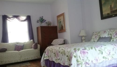 Queen Suite