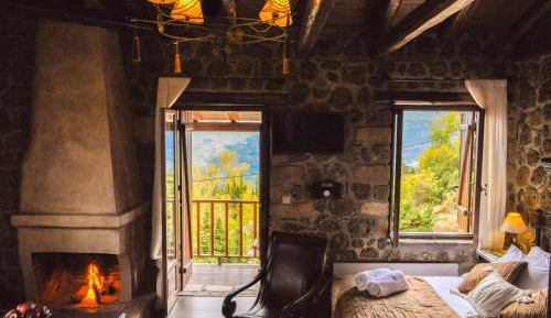 Suite with Spa Bath and Fireplace