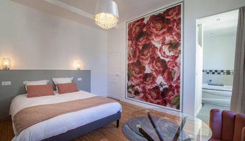 King Room with Spa Bath