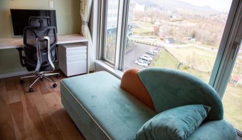 Deluxe Twin Room - Non-Smoking - East Building