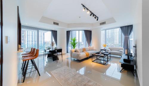 Two Bedroom Apartment with City View