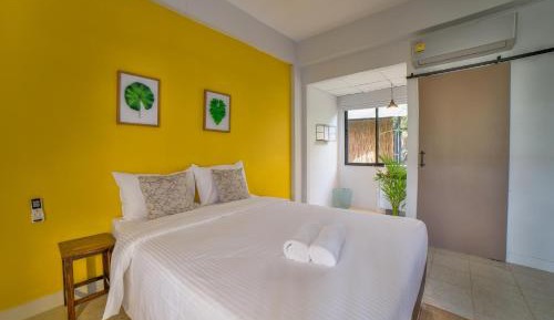 Queen Room with Garden View