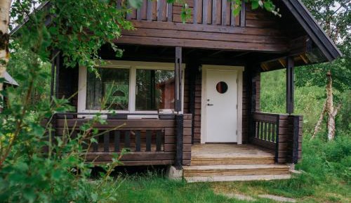 Cottage with Shared Shower and Private Toilet