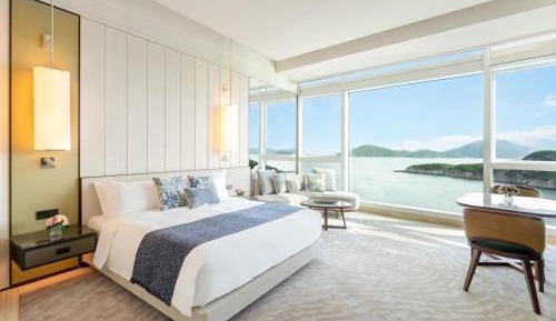 Grand Oceanfront King Room