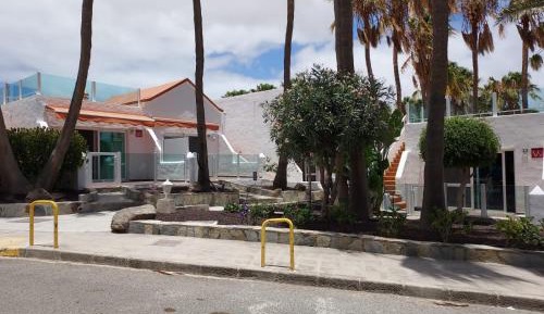 Villa with Garden View