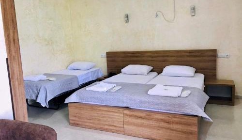 Triple Room with Garden View