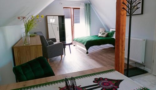 One-Bedroom Apartment with Balcony and Mountain View  