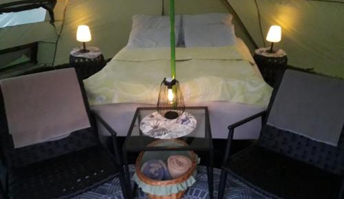 Lavo with Bed