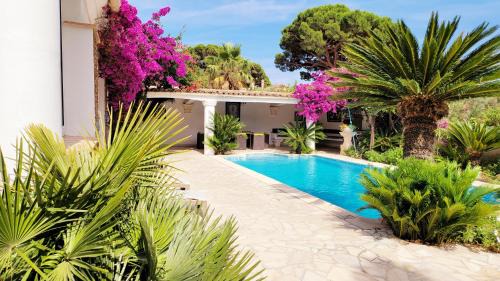 Villa with Sea View