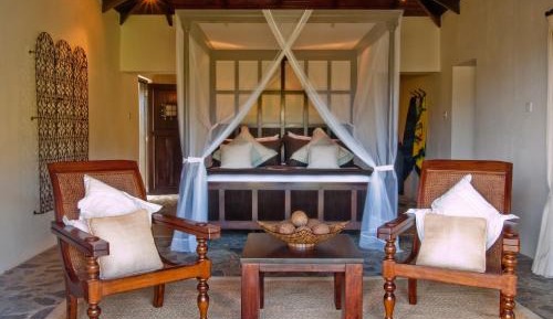Upper Floor King Room with Sea View