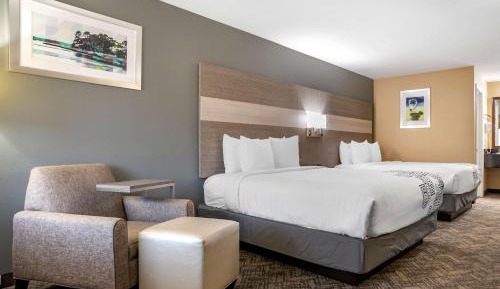 Queen Room with Two Queen Beds