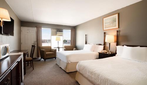 Double Room with Two Double Beds - Non-Smoking