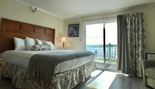King Room with Balcony