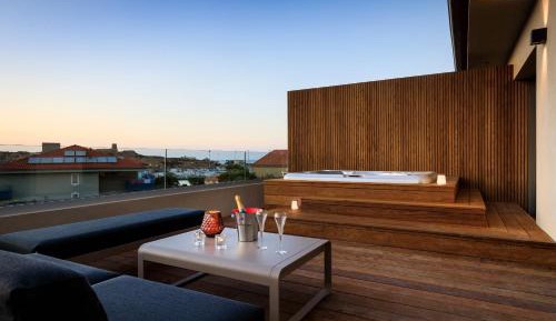 Suite with Hot Tub