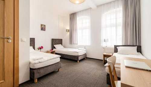 Double or Twin Room with Bathroom
