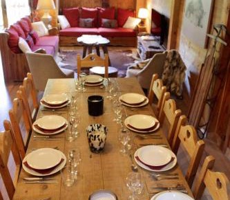 5 bedroomed Superior Chalet with jacuzzi