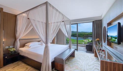 Grande Deluxe Suite (All Lake View)