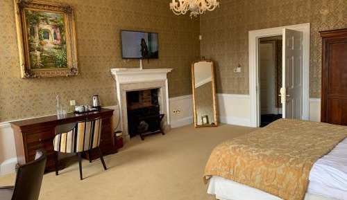 Junior Suite with Garden View