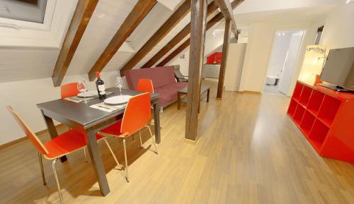 Two Bedroom Apartment with balcony A