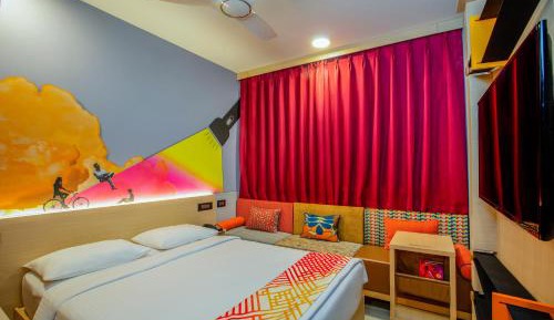 D LUXE Room 