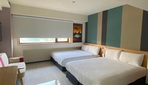 Deluxe Queen Room with Two Queen Beds