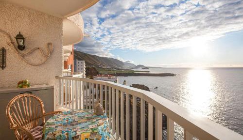 Superior One-Bedroom Apartment