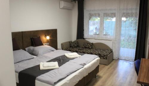 Deluxe Family Suite