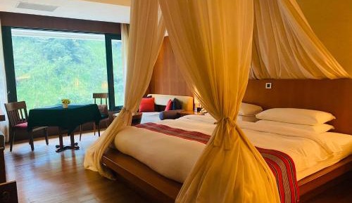 Grand View Double Room with River View