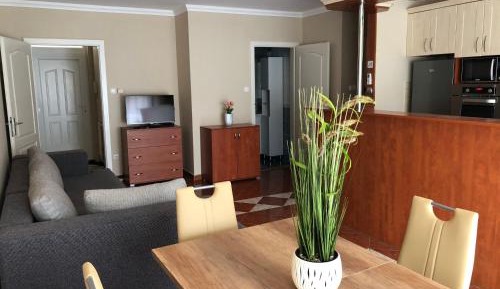 Two-Bedroom Apartment (4 Adults)