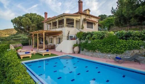 Four Bedroom Villa with Private Pool