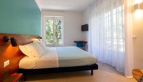 Junior Suite with Balcony