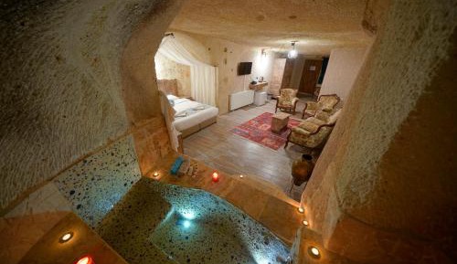 Superior Double Cave Room