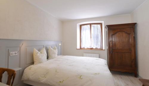 One-Bedroom Family Apartment
