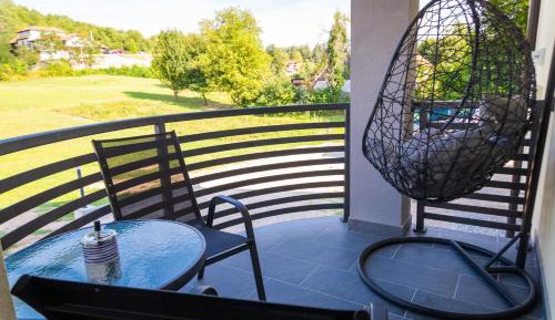 Apartment with Garden View