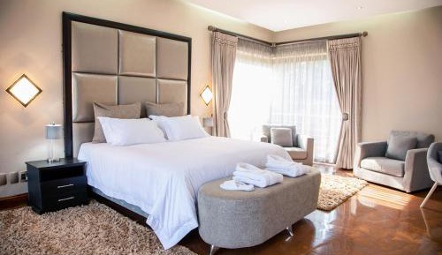 Superior King Room